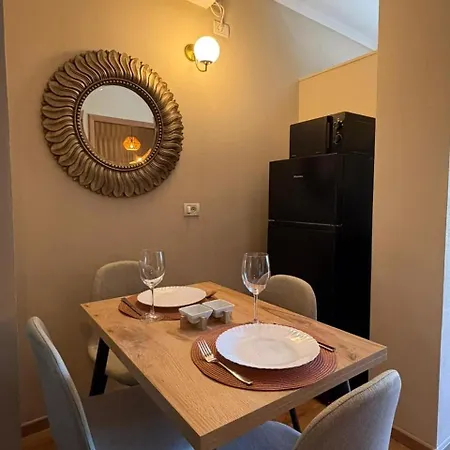 Lejlighed Cozy Retreat Durrës